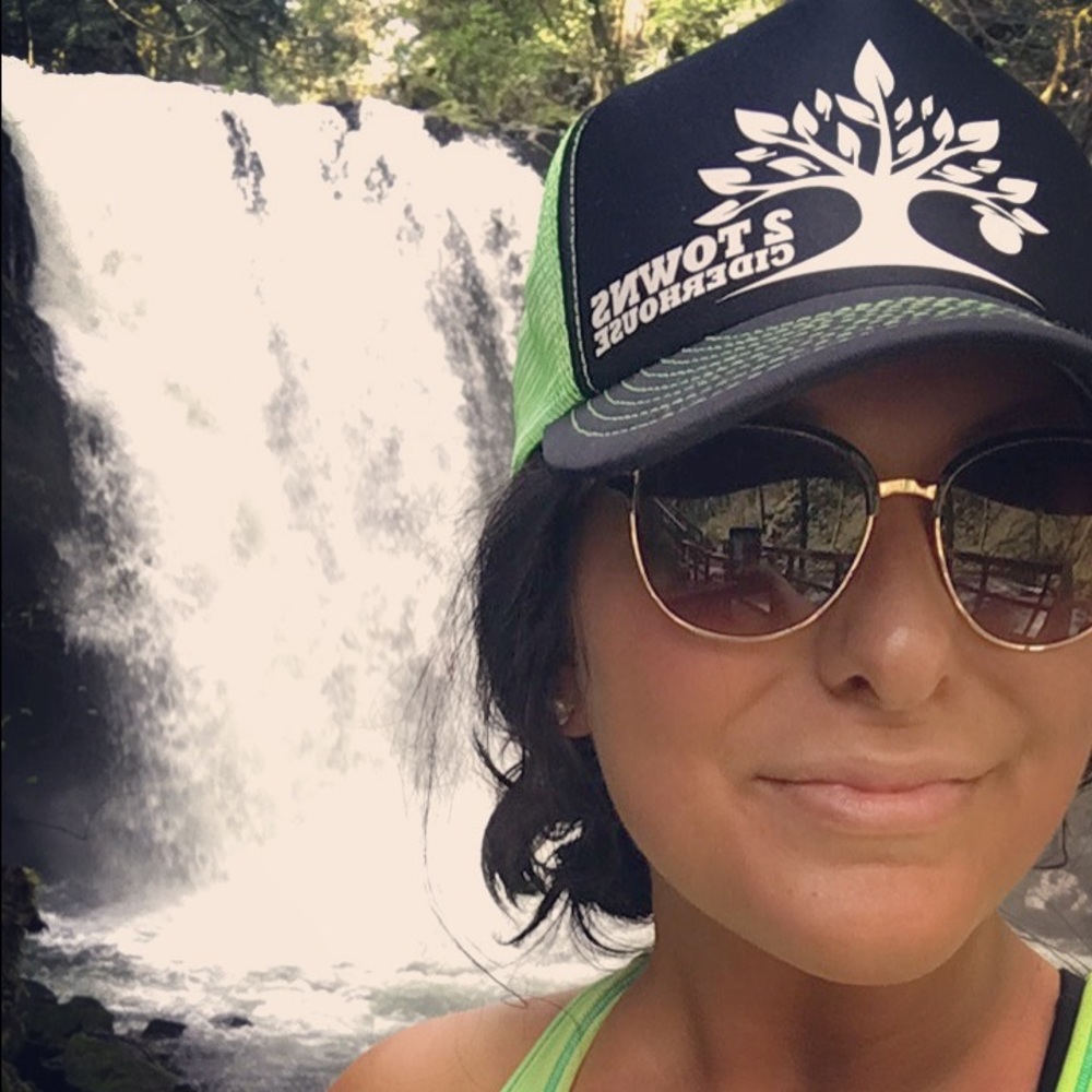 Meet your Posher, Marissa